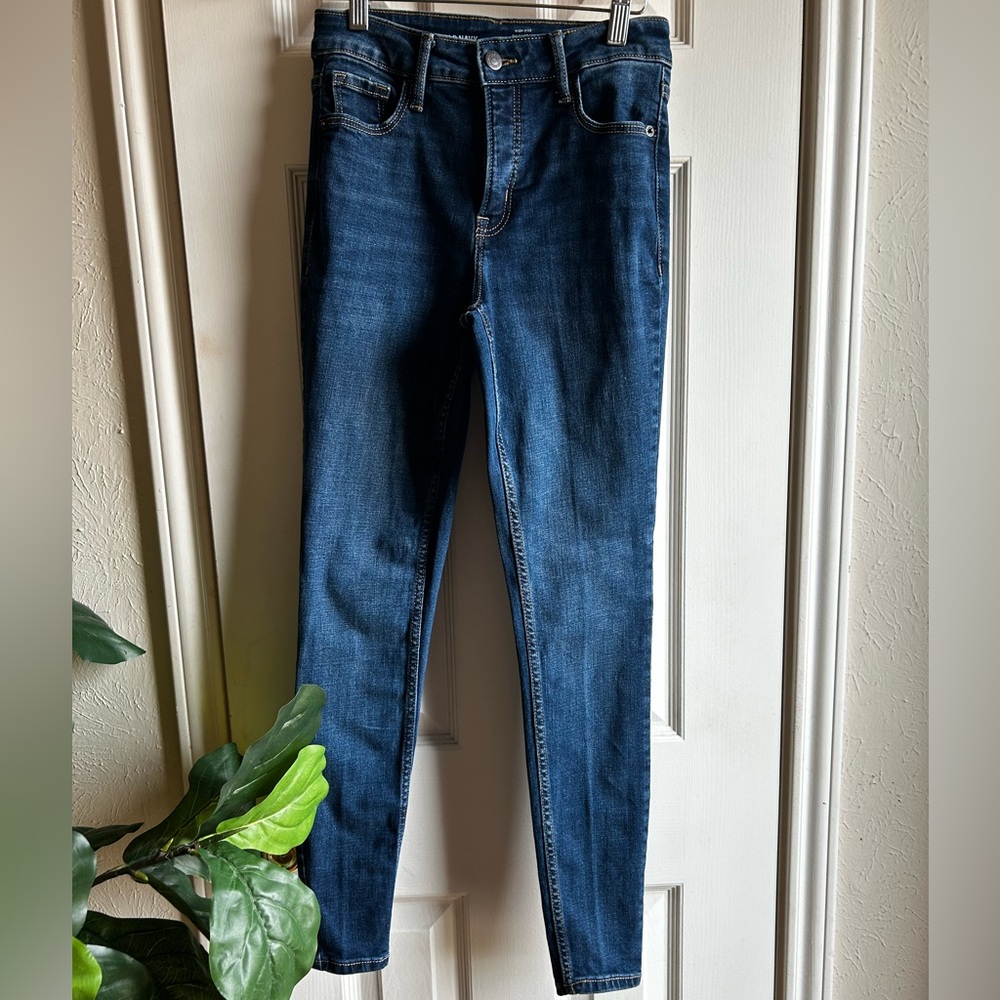 Old Navy Rockstar High Rise Super Skinny Jeans
